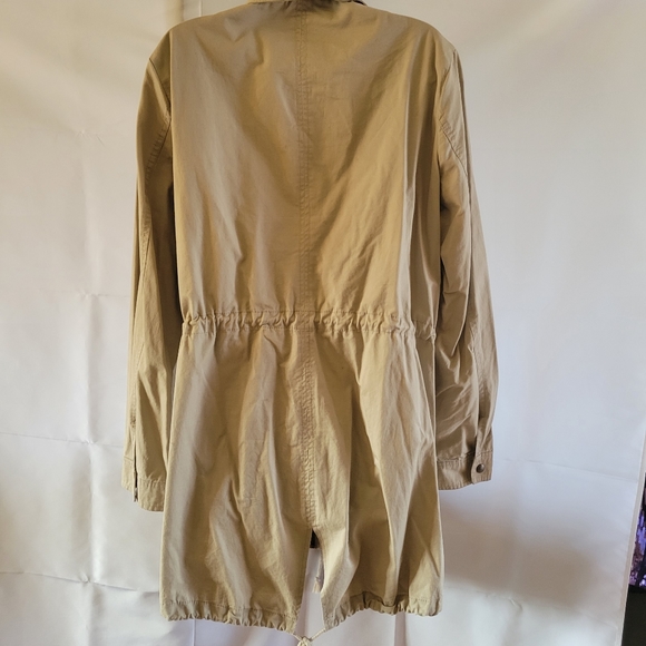 Light Anorak Jacket - Picture 8 of 9